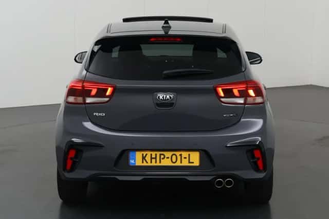 Kia Rio (2020) thumbnail 4