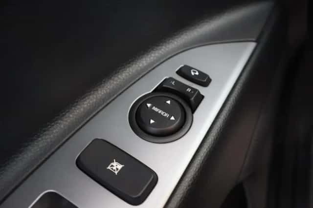 Kia Rio (2020) thumbnail 35