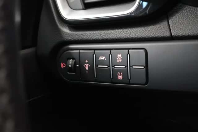 Kia XCeed (2021) thumbnail 30