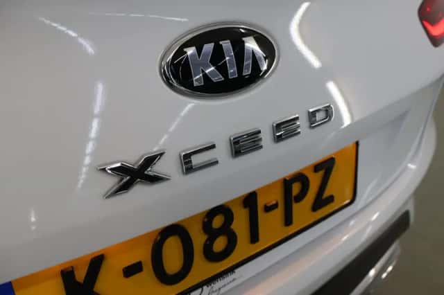 Kia XCeed (2021) thumbnail 33