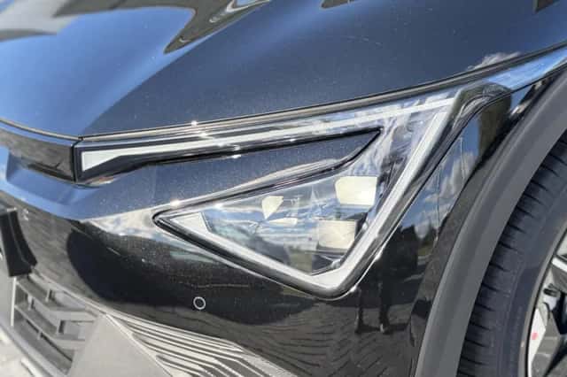 Kia EV6 (2024) thumbnail 11
