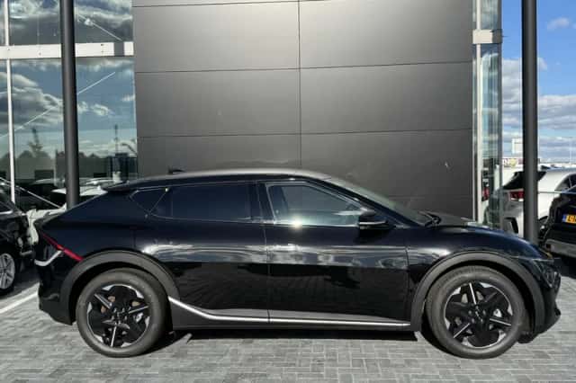Kia EV6 (2024) thumbnail 4