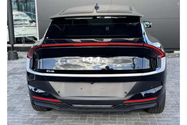 Kia EV6 (2024) thumbnail 6