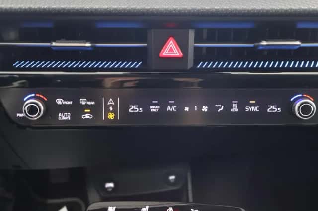 Kia EV6 (2021) thumbnail 21