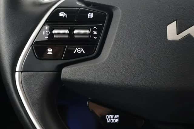 Kia EV6 (2021) thumbnail 30