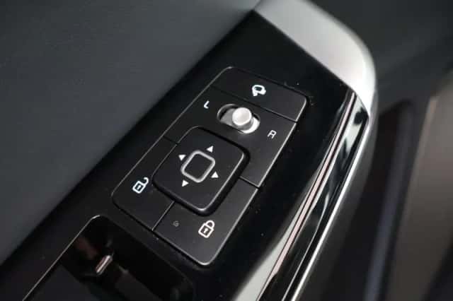 Kia EV6 (2021) thumbnail 35