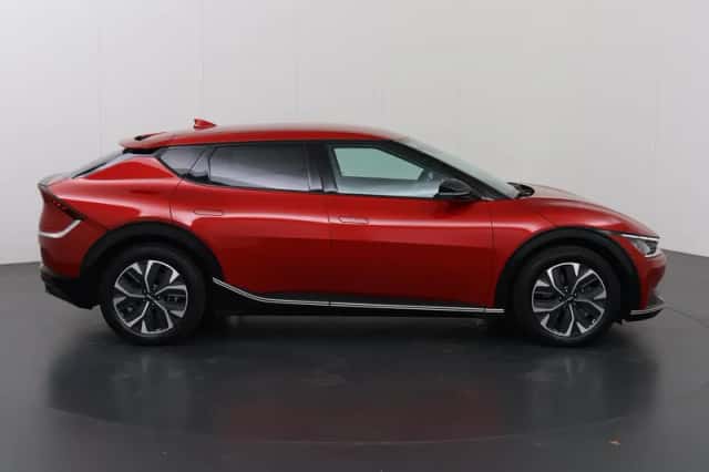 Kia EV6 (2021) thumbnail 6