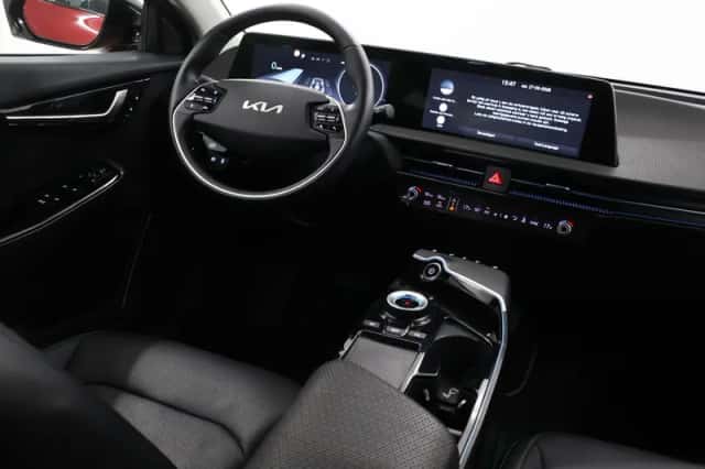 Kia EV6 (2021) thumbnail 9