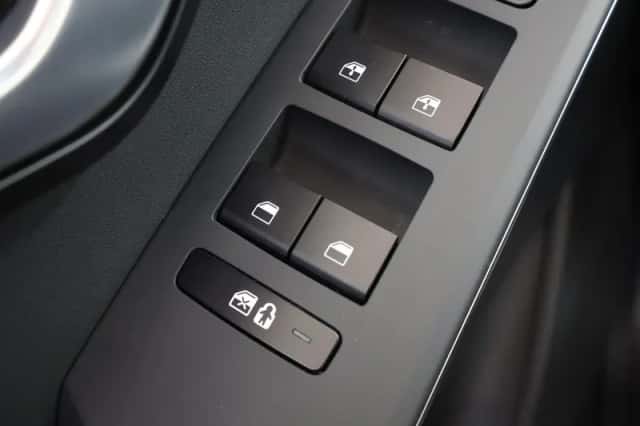 Kia Niro (2025) thumbnail 36