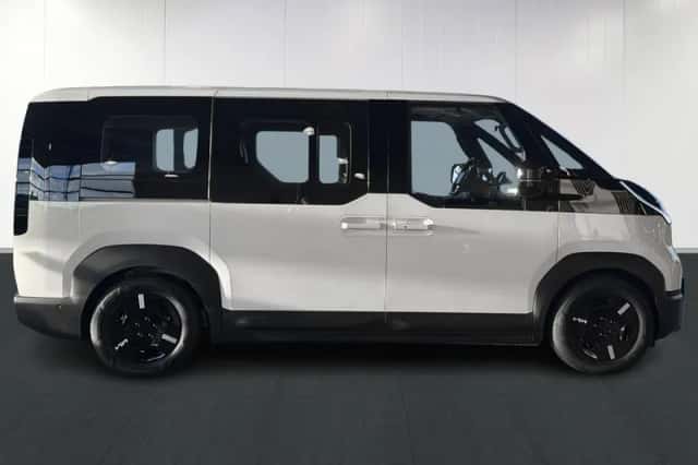 Kia PV5 Passenger (2026) thumbnail 4