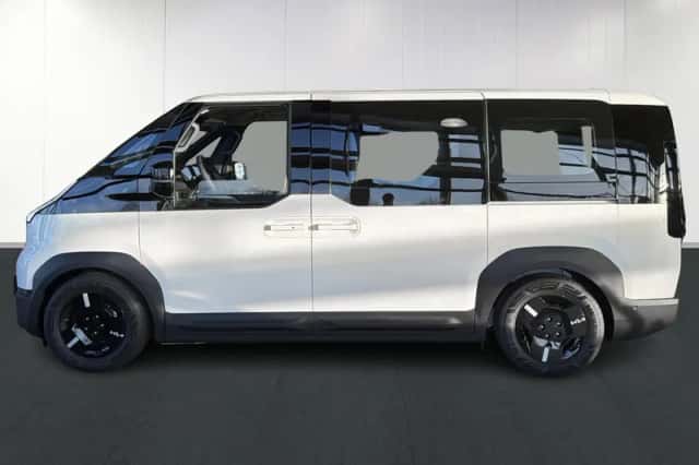 Kia PV5 Passenger (2026) thumbnail 5