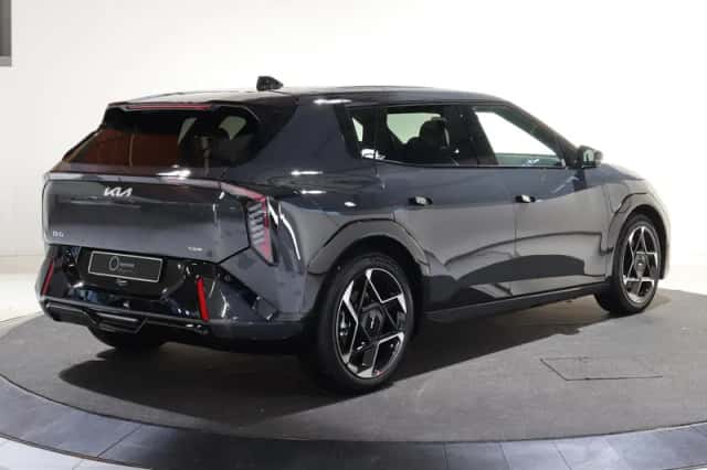 Kia EV4 (2026) thumbnail 2