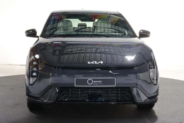 Kia EV4 (2026) thumbnail 3