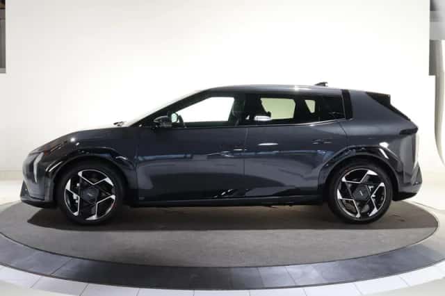 Kia EV4 (2026) thumbnail 5