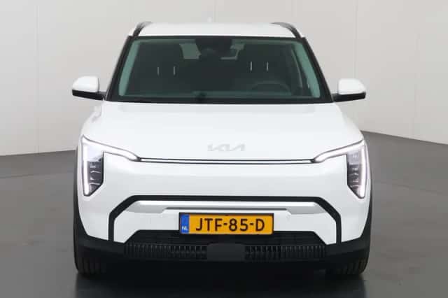 Kia EV3 (2026) thumbnail 3