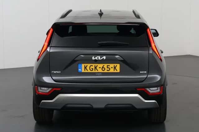 Kia Niro (2025) thumbnail 4