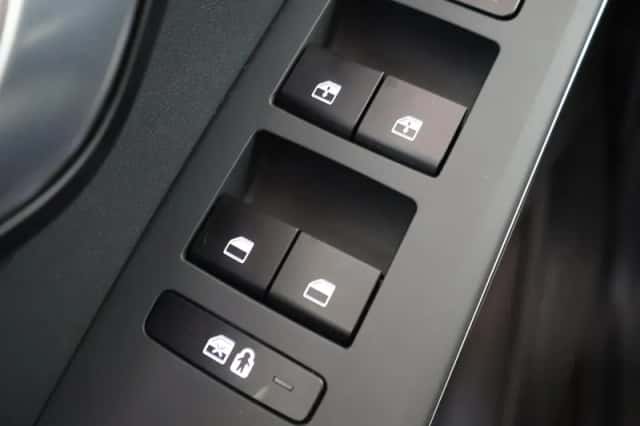 Kia Niro (2025) thumbnail 35