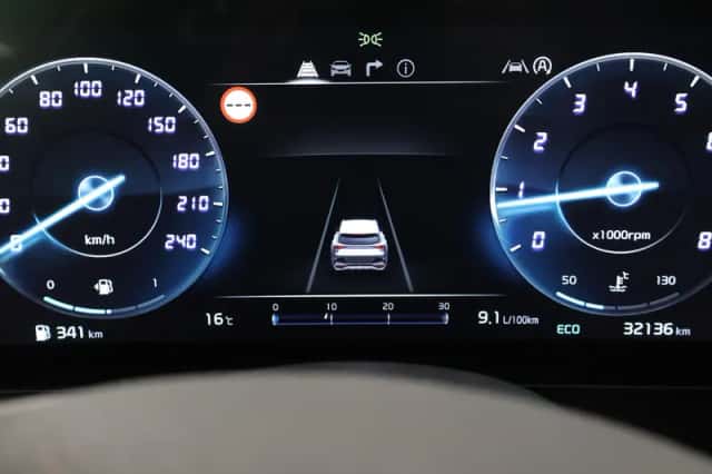 Kia Sportage (2023) thumbnail 12