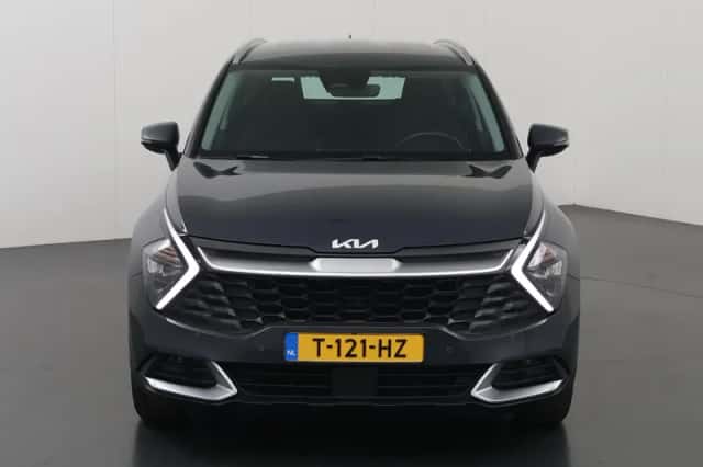 Kia Sportage (2023) thumbnail 3