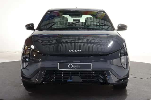 Kia EV4 (2026) thumbnail 3