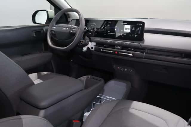 Kia EV3 (2025) thumbnail 9