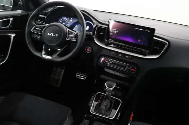 Kia Ceed Sportswagon (2025) thumbnail 9