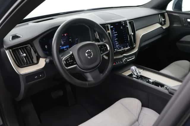 Volvo XC60 (2024) thumbnail 8