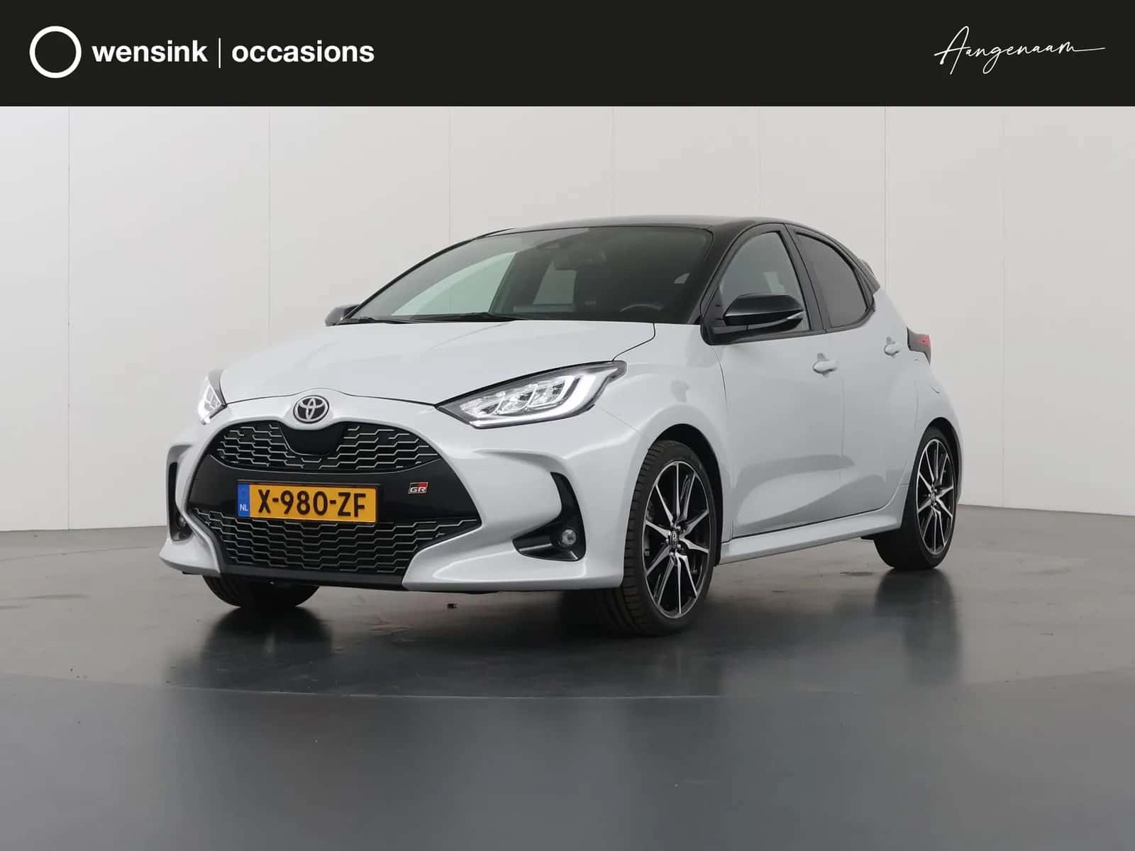Toyota Yaris (2022) — foto 1