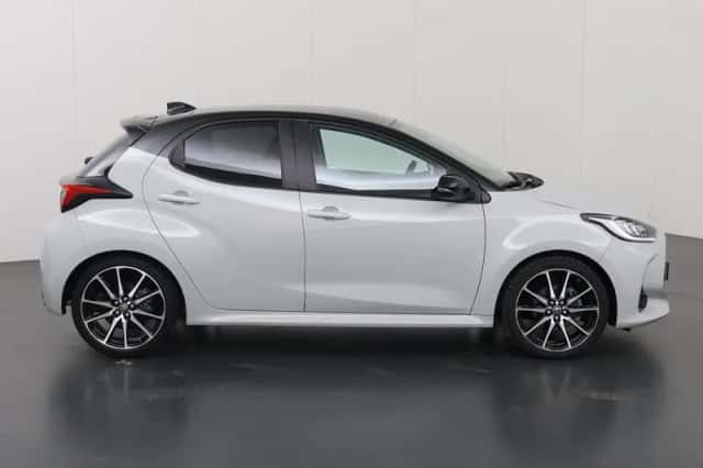 Toyota Yaris (2022) thumbnail 6