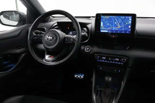 Toyota Yaris (2022) thumbnail 9