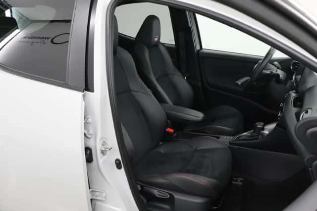 Toyota Yaris (2022) thumbnail 10