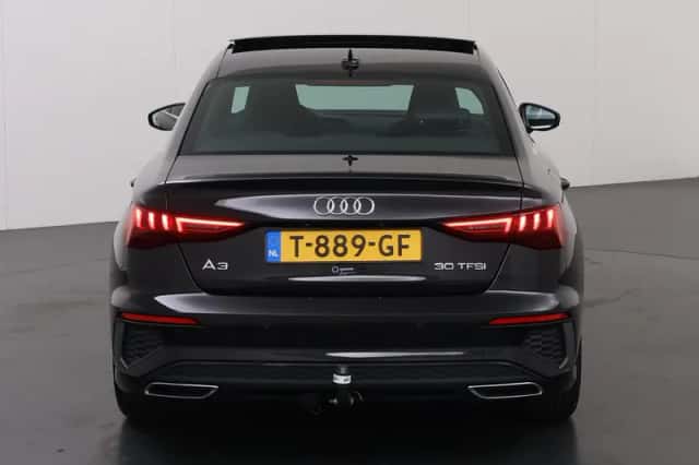 Audi A3 (2023) thumbnail 4