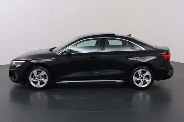 Audi A3 (2023) thumbnail 5