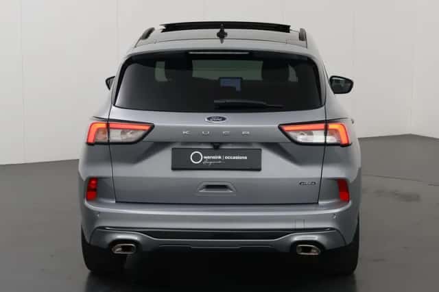 Ford Kuga (2022) thumbnail 4