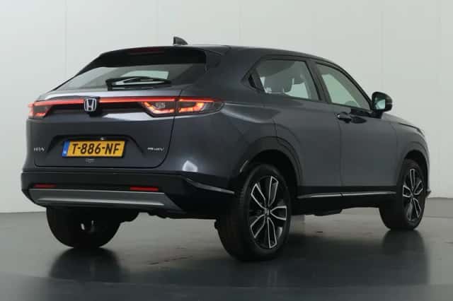 Honda HR-V (2023) thumbnail 2