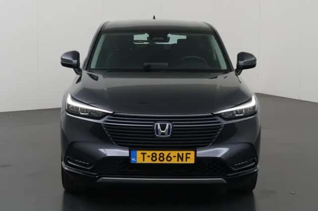 Honda HR-V (2023) thumbnail 3