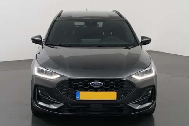 Ford Focus (2025) thumbnail 3