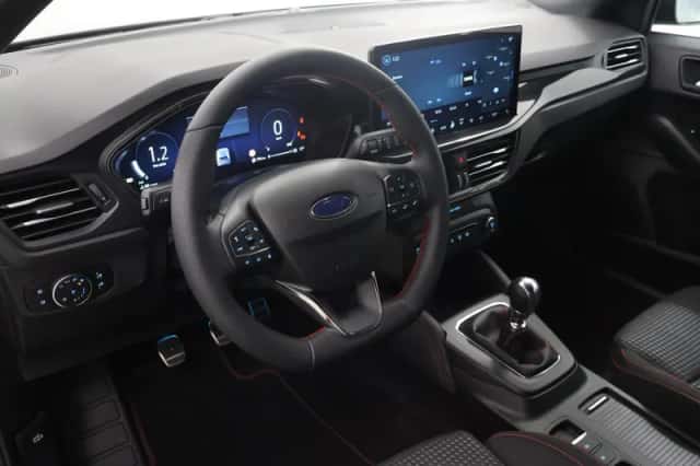 Ford Focus (2025) thumbnail 7