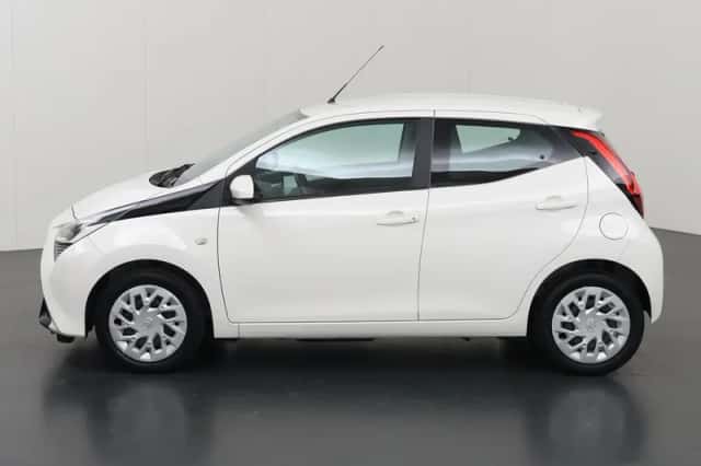 Toyota Aygo (2020) thumbnail 5