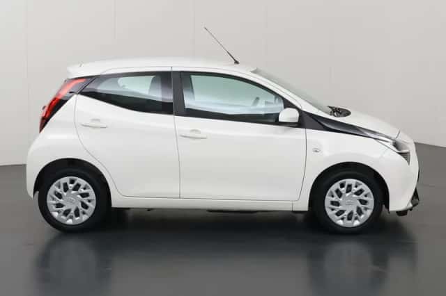 Toyota Aygo (2020) thumbnail 6