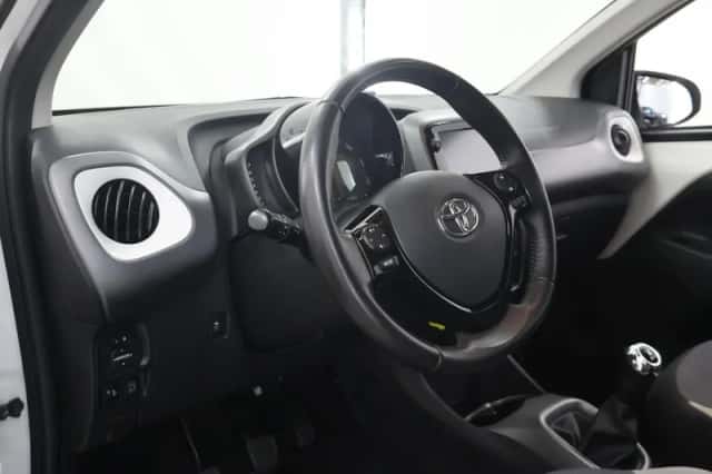 Toyota Aygo (2020) thumbnail 7