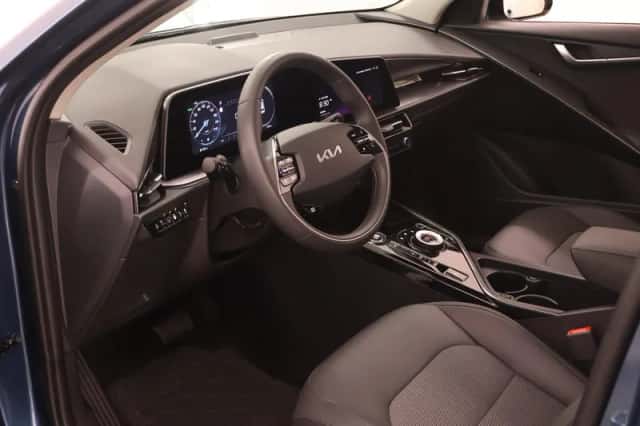 Kia Niro (2025) thumbnail 8