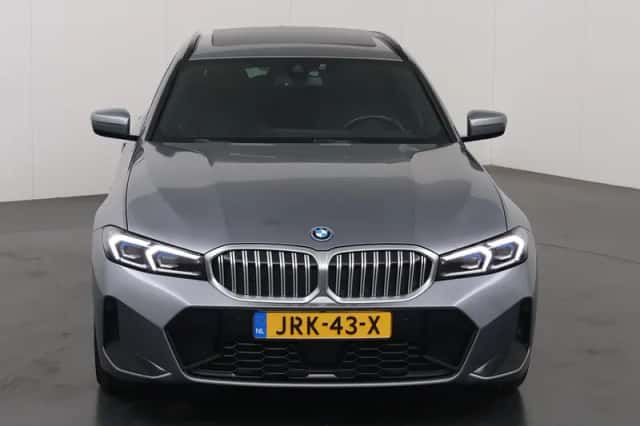 BMW 3-Serie (2023) thumbnail 3