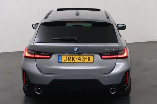 BMW 3-Serie (2023) thumbnail 4