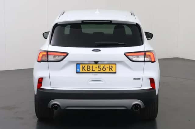 Ford Kuga (2024) thumbnail 4