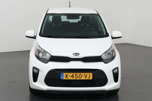 Kia Picanto (2021) thumbnail 3