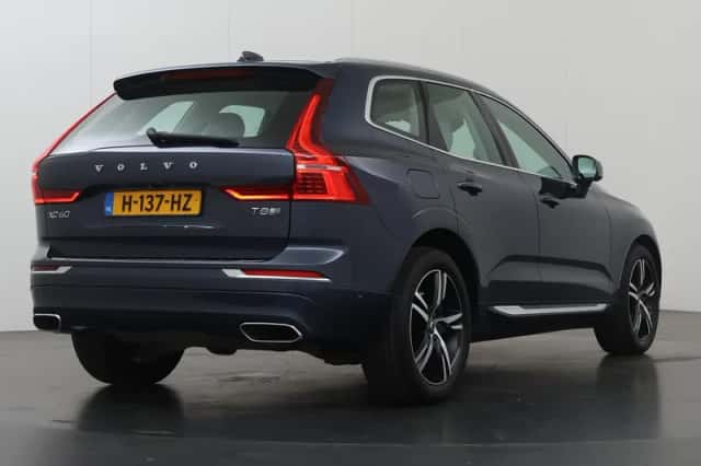 Volvo XC60 (2020) thumbnail 2