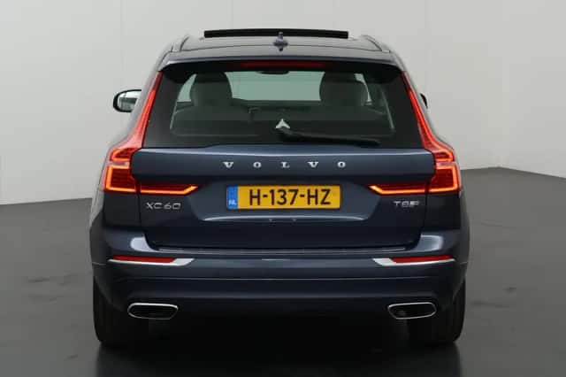 Volvo XC60 (2020) thumbnail 4