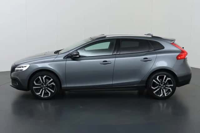 Volvo V40 (2017) thumbnail 5