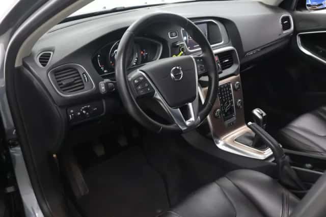 Volvo V40 (2017) thumbnail 7